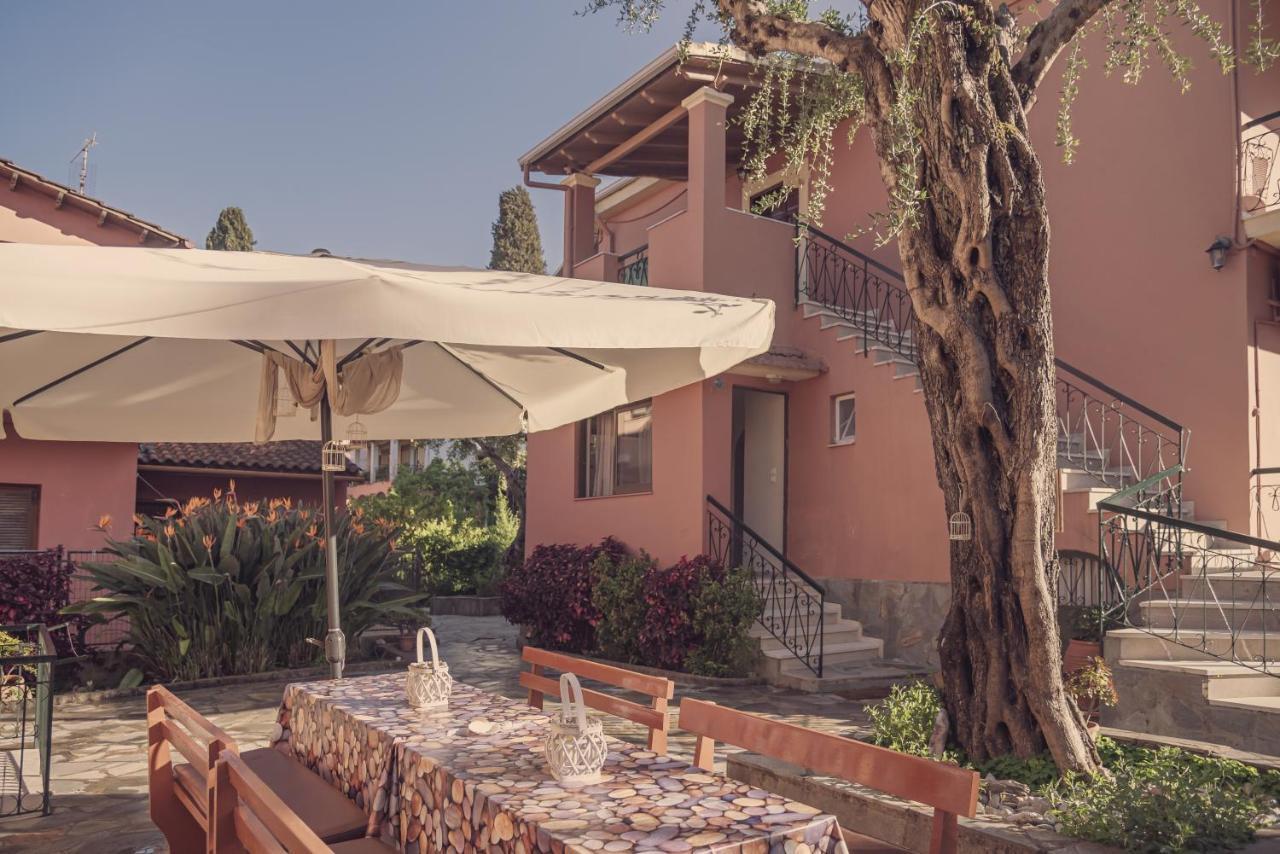 Maria Olga Apartments بينيتسيس المظهر الخارجي الصورة